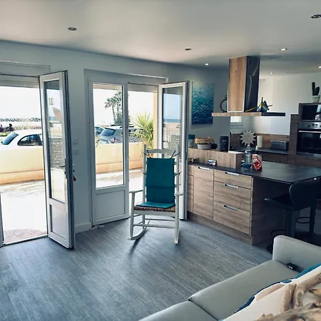 Apartment Terrasse Sur La Mediterranee, Trois Etoiles *
